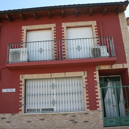 Vivienda Turistica Rural Piskerra Apartment Carcastillo Phòng bức ảnh